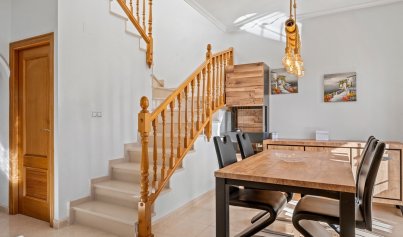 Wiederverkauf - Stadthaus -
San Miguel de Salinas