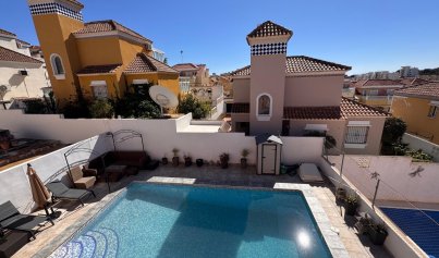 Resale - Villa -
San Miguel de Salinas - Blue Lagoon