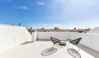 Neue Gebäude - Villa -
Los Alcazares