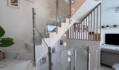 Wiederverkauf - Villa -
Villamartín - PAU 8