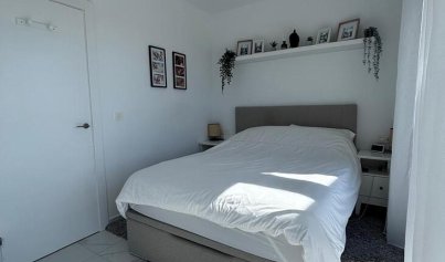 Wiederverkauf - Villa -
Villamartín - PAU 8