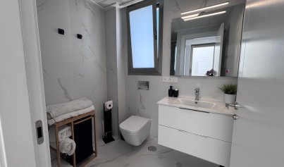 Wiederverkauf - Villa -
Villamartín - PAU 8