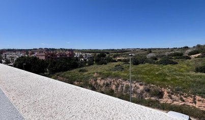 Wiederverkauf - Villa -
Villamartín - PAU 8