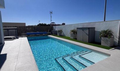 Wiederverkauf - Villa -
Villamartín - PAU 8