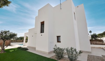 Resale - Villa -
Orihuela Costa - Lomas de Don Juan