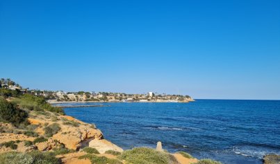 Resale - Villa -
Orihuela Costa - Lomas de Don Juan