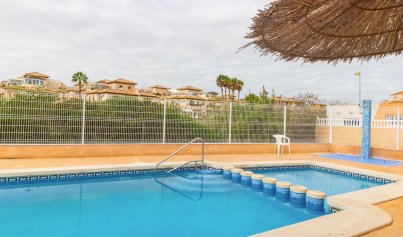 Wiederverkauf - Stadthaus -
Playa Flamenca