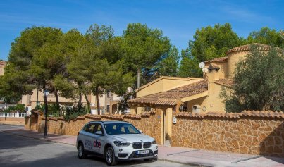 Resale - Villa -
Villamartín - Las Filipinas