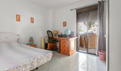 Resale - Villa -
Villamartín - Las Filipinas
