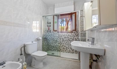 Resale - Villa -
Villamartín - Las Filipinas