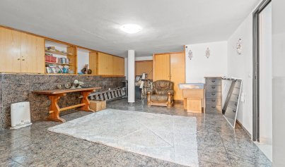 Resale - Villa -
Villamartín - Las Filipinas