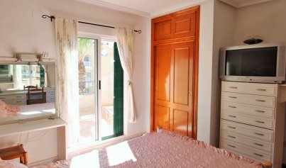 Wiederverkauf - Stadthaus -
Villamartín - Villamartin