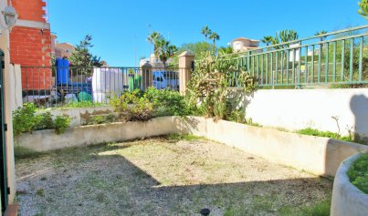 Wiederverkauf - Stadthaus -
Villamartín - Villamartin