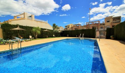 Wiederverkauf - Stadthaus -
Villamartín - Villamartin