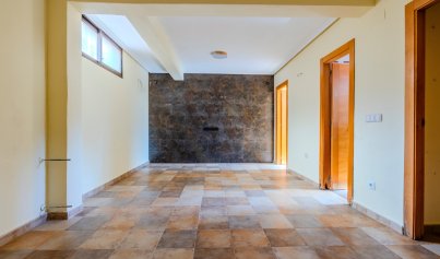 Resale - Villa -
Villamartín - Villamartin