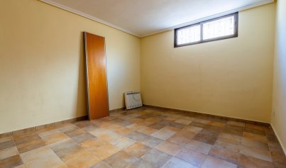 Resale - Villa -
Villamartín - Villamartin