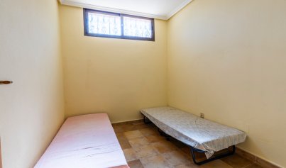 Resale - Villa -
Villamartín - Villamartin