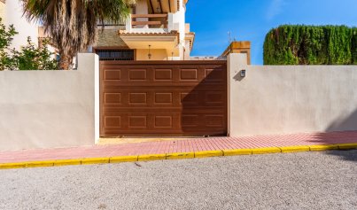 Resale - Villa -
Villamartín - Villamartin