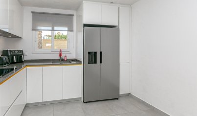 Resale - Villa -
Campoamor - Lomas de Don Juan