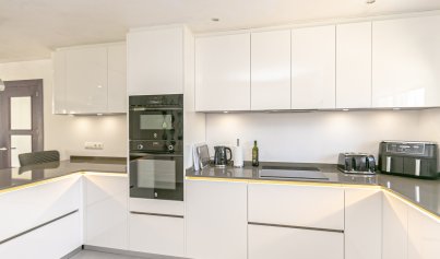 Resale - Villa -
Campoamor - Lomas de Don Juan