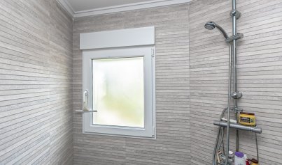 Resale - Villa -
Campoamor - Lomas de Don Juan