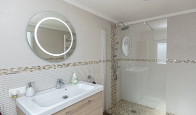 Resale - Villa -
Campoamor - Lomas de Don Juan