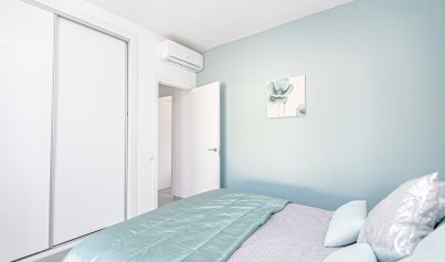 Resale - Villa -
Campoamor - Lomas de Don Juan