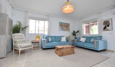 Resale - Townhouse -
Ciudad Quesada - Doña Pepa