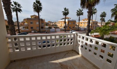 Resale - Townhouse -
Ciudad Quesada - Doña Pepa