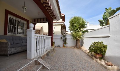 Resale - Townhouse -
Ciudad Quesada - Doña Pepa