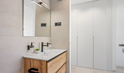 Resale - Villa * -
Orihuela Costa* - Blue Lagoon*