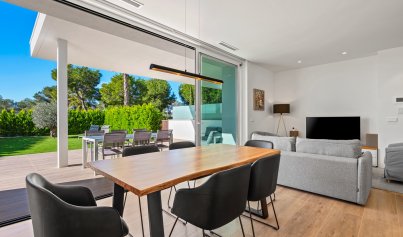 Resale - Apartment -
Las Colinas Golf - Las Colinas Golf Resort