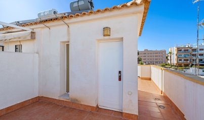 Resale - House -
Orihuela Costa* - Los Dolses*