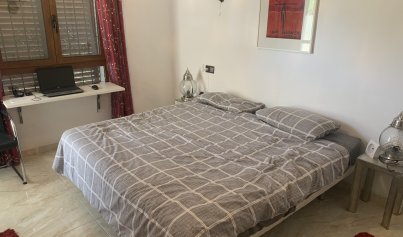 Revente - Villa -
Villamartin, Orihuela Costa