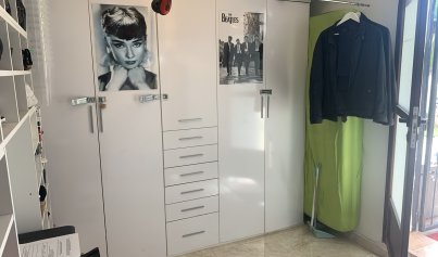 Revente - Villa -
Villamartin, Orihuela Costa