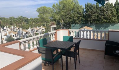 Revente - Villa -
Villamartin, Orihuela Costa