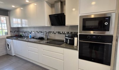 Revente - Villa -
Villamartin, Orihuela Costa