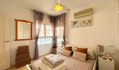 Revente - Villa -
Villamartin, Orihuela Costa