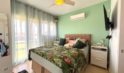 Revente - Villa -
Villamartin, Orihuela Costa