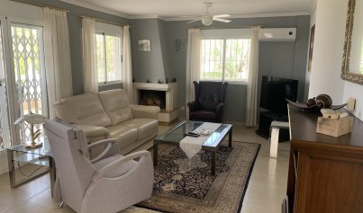 Revente - Villa -
Algorfa (montemar)