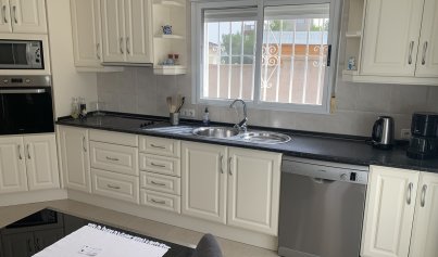 Revente - Villa -
Algorfa (montemar)