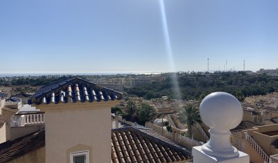 Revente - Villa -
Villamartin, Orihuela Costa