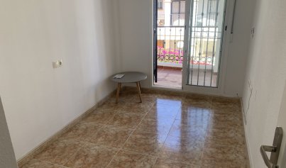 Revente - Maison de ville -
Punta Prima