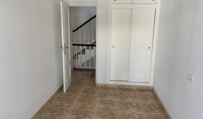 Revente - Maison de ville -
Punta Prima