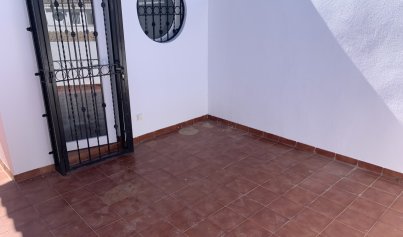 Revente - Maison de ville -
Punta Prima