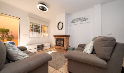 Resale - Villa -
Playa Flamenca - Sportcentre