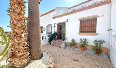 Resale - Townhouse -
Orihuela Costa - Villamartin