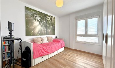 Resale - Apartment -
Orihuela Costa - Villamartin