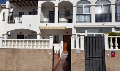 Wiederverkauf - Stadthaus -
Punta Prima