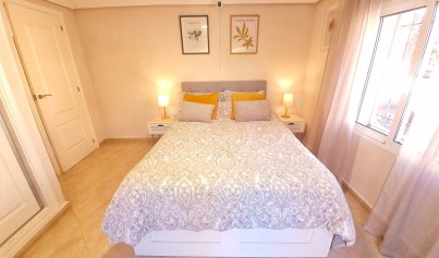 Resale - Villa -
Orihuela Costa - Villamartin